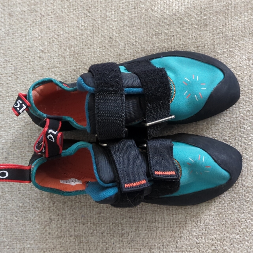 LIKE NEW 5.10 Anasazi Women's Climbing Shoes